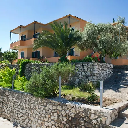 Pansion Laertes Apartmán Tsoukaládhes